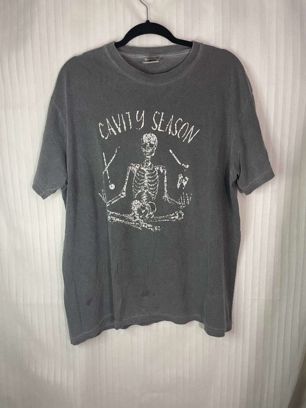 Comfort Colors Cavity Season Skeleton Graphic T-Shirt Gray Adult Large Goth Tee